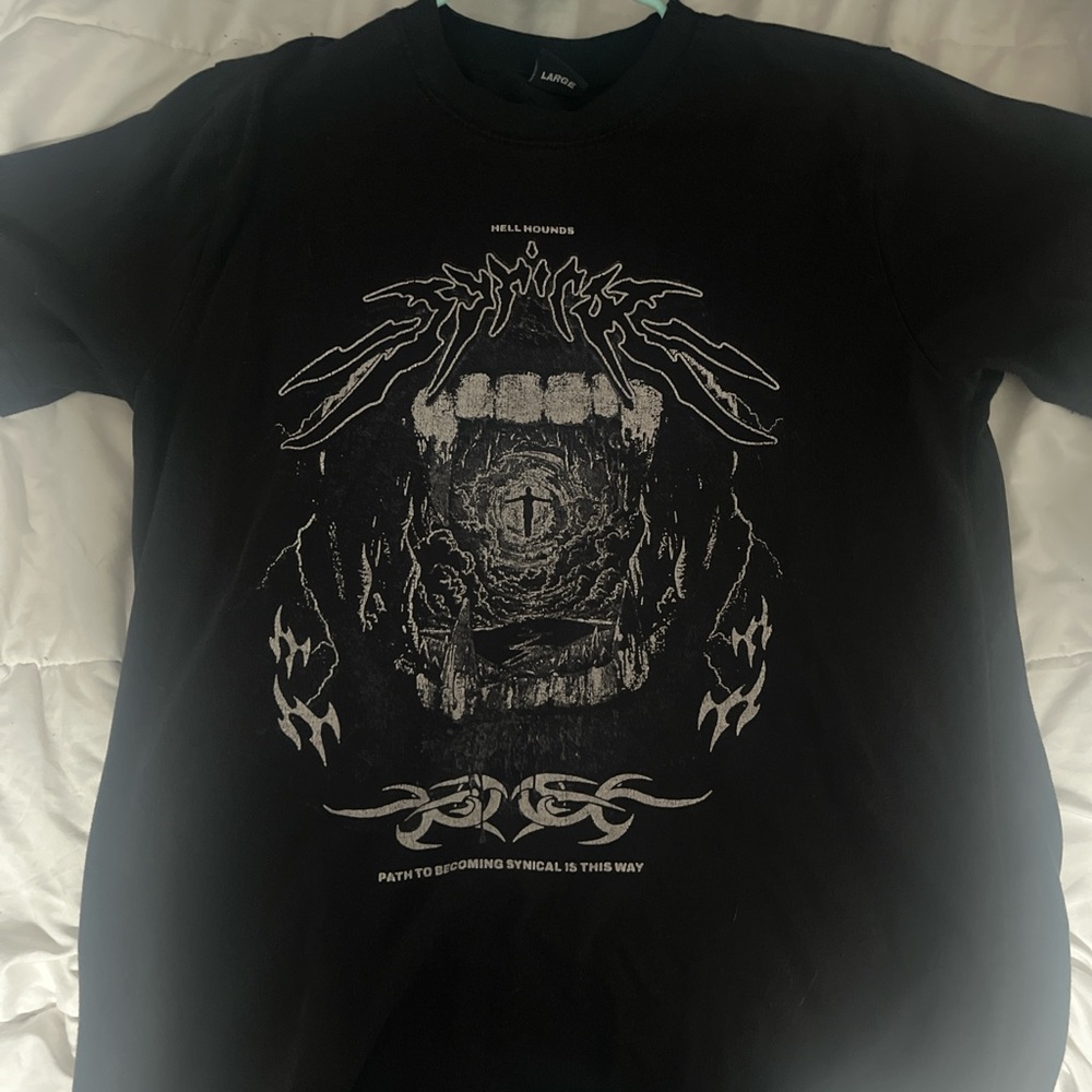 Synical inc tee